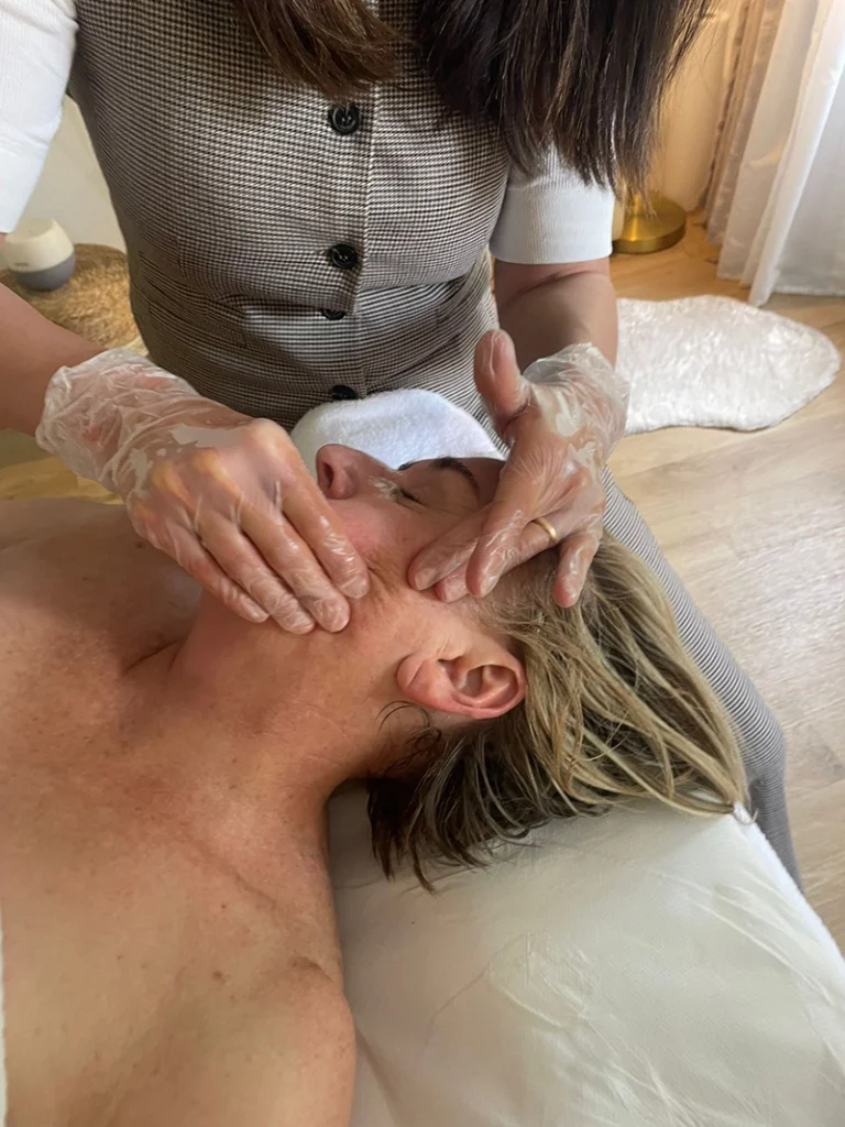 Quantum Buccal Facial